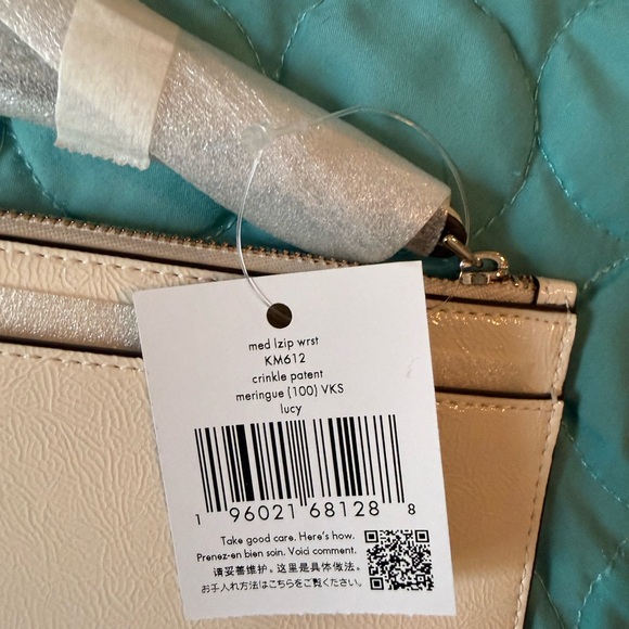 Kate SpadeLucy Crinkle Patent Medium L-zip Wristlet in Cream - Picture 4 of 8